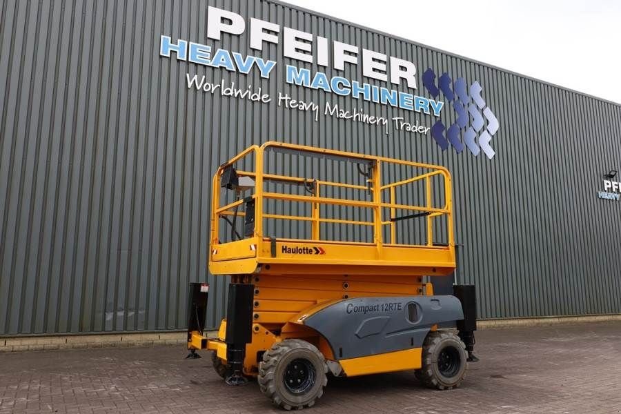 Teleskoparbeitsbühne des Typs Haulotte Compact 12RTE Electric, 12m Working Height, 450kg, Gebrauchtmaschine in Groenlo (Bild 1)