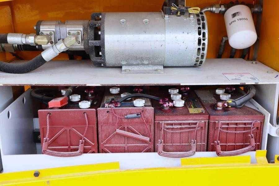 Teleskoparbeitsbühne des Typs Haulotte Compact 12RTE Electric, 12m Working Height, 450kg, Gebrauchtmaschine in Groenlo (Bild 5)