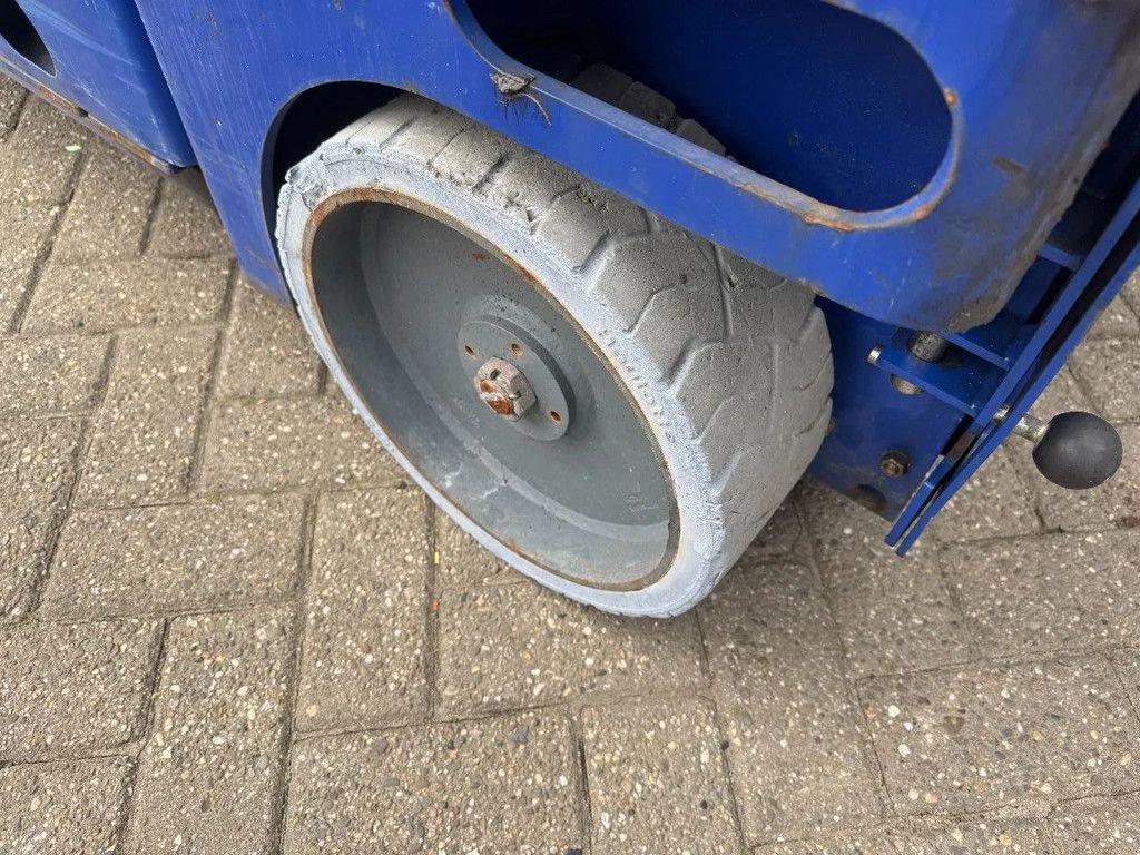 Teleskoparbeitsbühne типа Haulotte Compact 14 Hoogwerker Schaarhoogwerker, Gebrauchtmaschine в Hedel (Фотография 5)