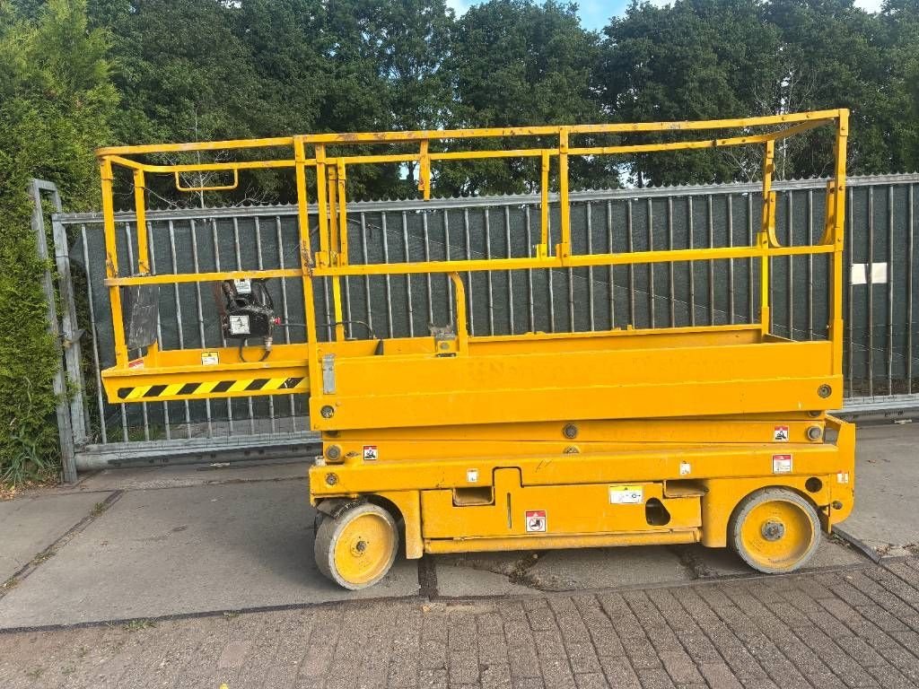 Teleskoparbeitsbühne des Typs Haulotte Compact 8 8m schaarlift hoogwerker, Gebrauchtmaschine in Hooge mierde (Bild 8)