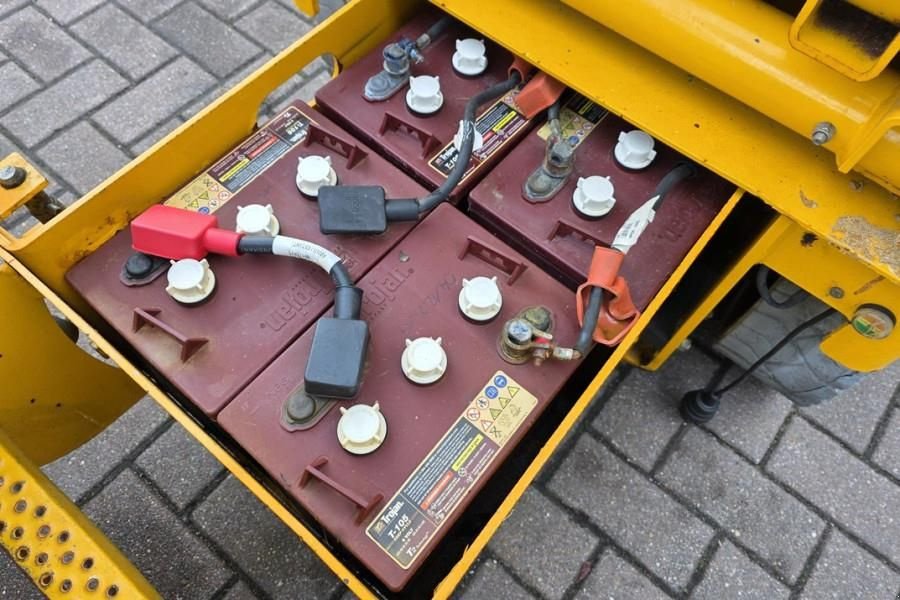 Teleskoparbeitsbühne del tipo Haulotte Compact 8 As-Is, Electric, 8.2m Working Height, 35, Gebrauchtmaschine en Groenlo (Imagen 4)