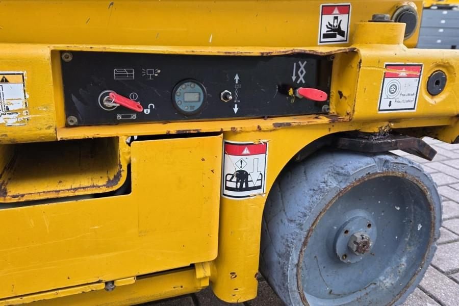 Teleskoparbeitsbühne del tipo Haulotte Compact 8 As-Is, Electric, 8.2m Working Height, 35, Gebrauchtmaschine en Groenlo (Imagen 11)