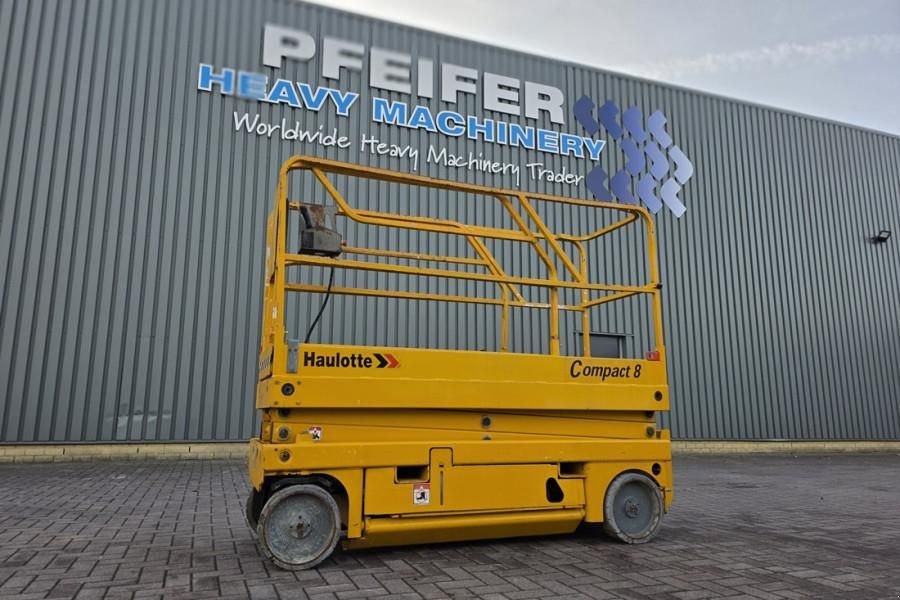 Teleskoparbeitsbühne za tip Haulotte Compact 8 As-Is, Electric, 8.2m Working Height, 35, Gebrauchtmaschine u Groenlo (Slika 1)
