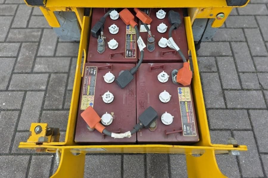 Teleskoparbeitsbühne za tip Haulotte Compact 8 As-Is, Electric, 8.2m Working Height, 35, Gebrauchtmaschine u Groenlo (Slika 3)