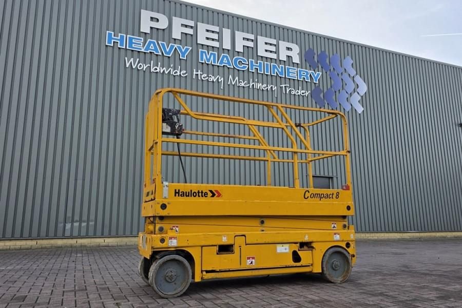 Teleskoparbeitsbühne des Typs Haulotte Compact 8 As-Is, Electric, 8.2m Working Height, 35, Gebrauchtmaschine in Groenlo (Bild 1)