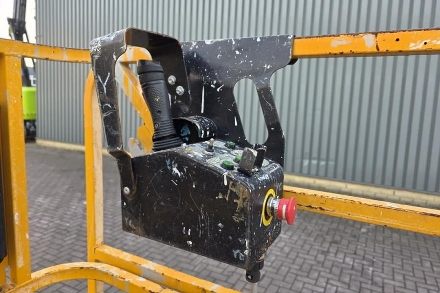 Teleskoparbeitsbühne tip Haulotte Compact 8 Electric, 8.2m Working Height, 350kg Cap, Gebrauchtmaschine in Groenlo (Poză 5)