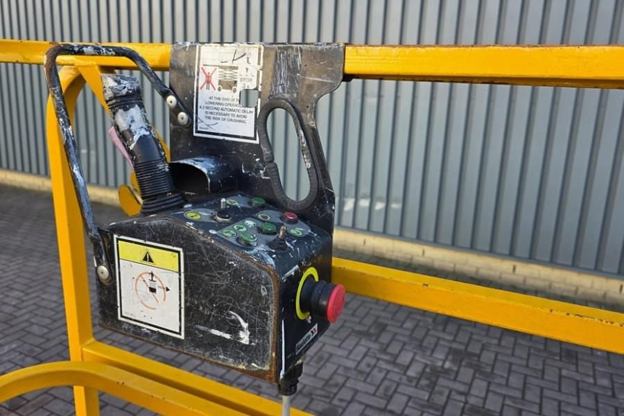 Teleskoparbeitsbühne типа Haulotte Compact 8 Electric, 8.2m Working Height, 350kg Cap, Gebrauchtmaschine в Groenlo (Фотография 5)