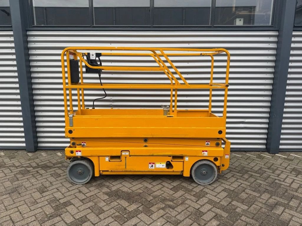 Teleskoparbeitsbühne van het type Haulotte Compact 8 Hoogwerker Schaarhoogwerker, Gebrauchtmaschine in Hedel (Foto 1)