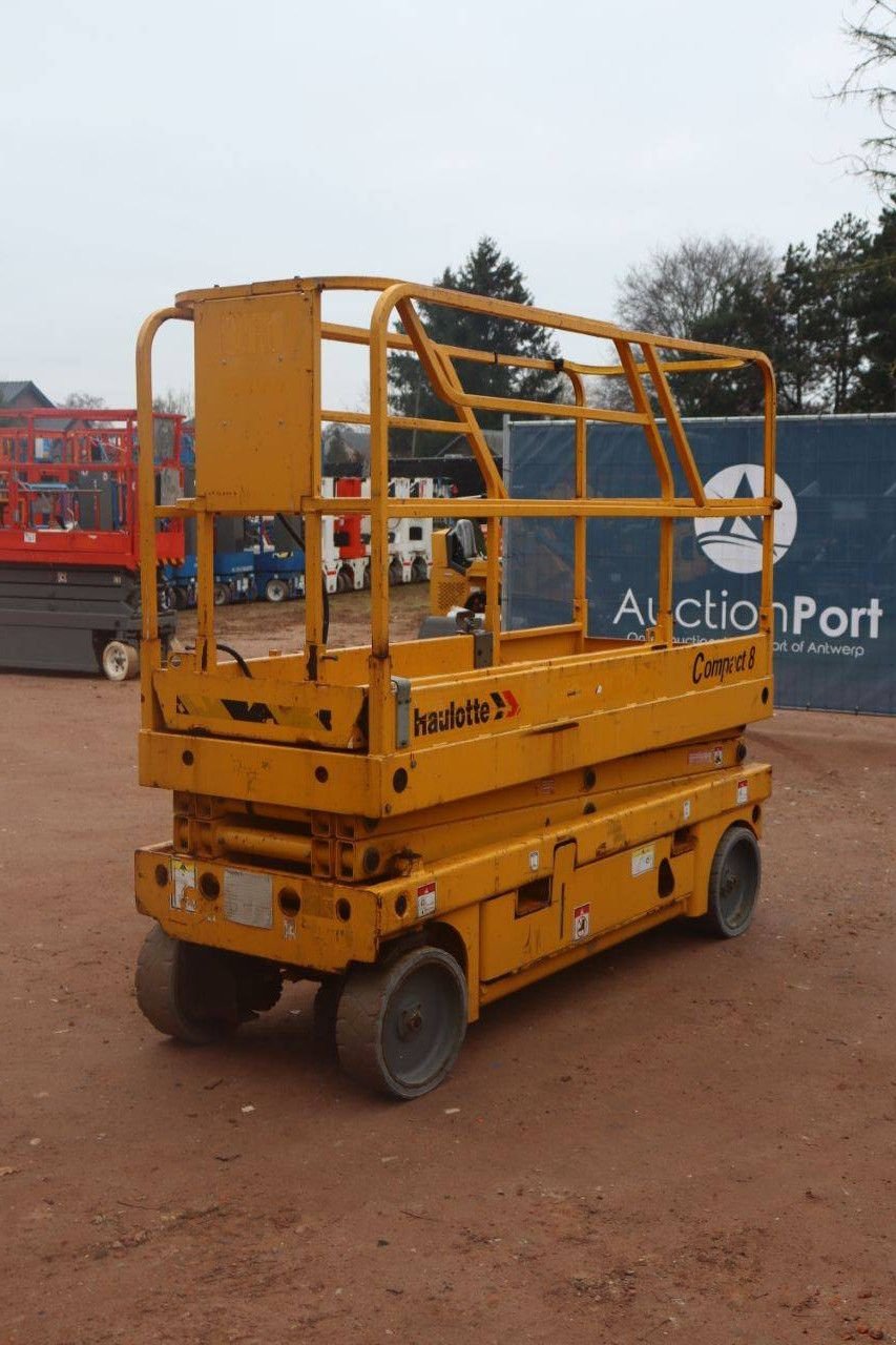 Teleskoparbeitsbühne του τύπου Haulotte Compact 8, Gebrauchtmaschine σε Antwerpen (Φωτογραφία 7)