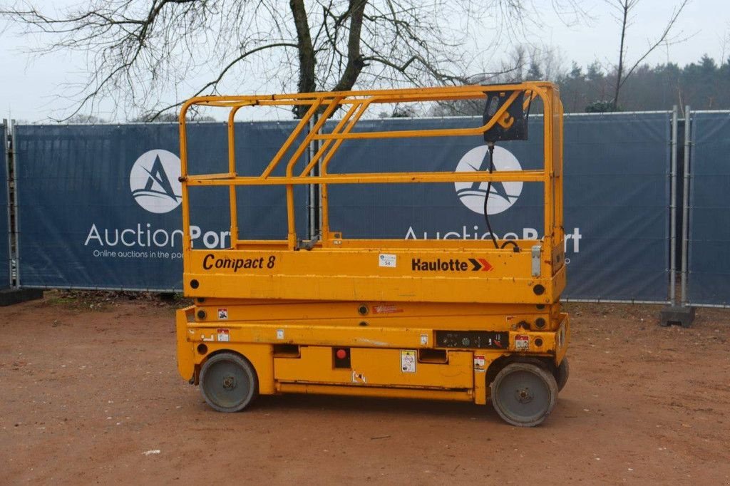 Teleskoparbeitsbühne του τύπου Haulotte Compact 8, Gebrauchtmaschine σε Antwerpen (Φωτογραφία 3)