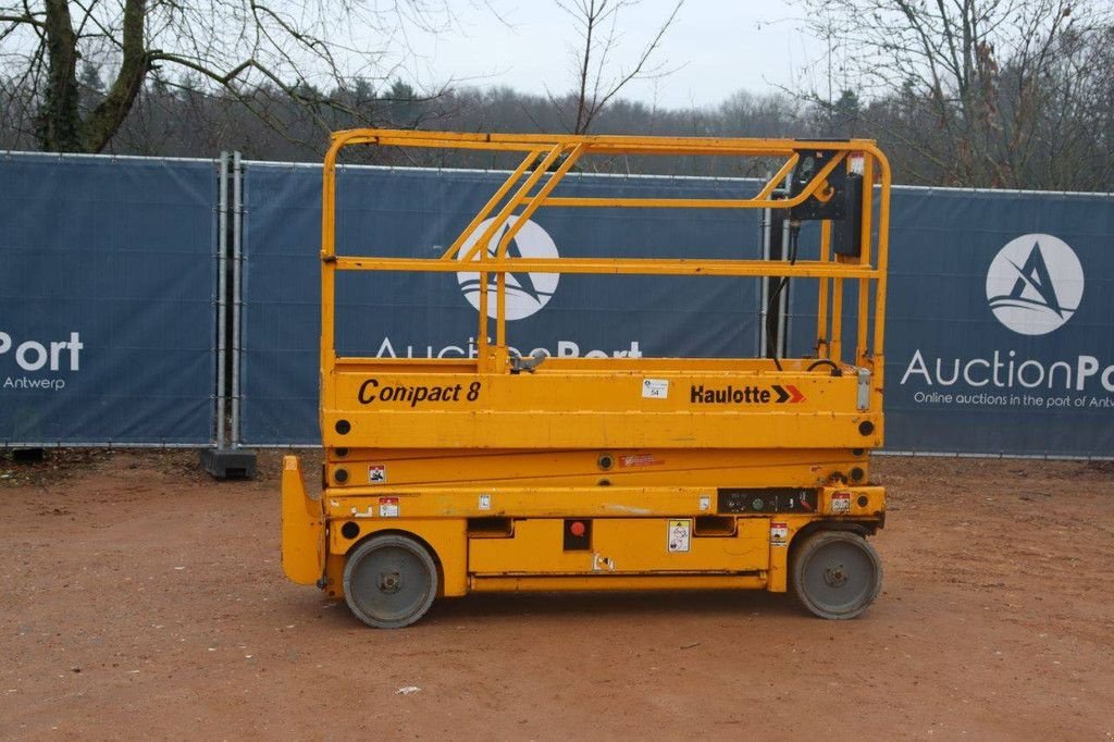 Teleskoparbeitsbühne του τύπου Haulotte Compact 8, Gebrauchtmaschine σε Antwerpen (Φωτογραφία 1)