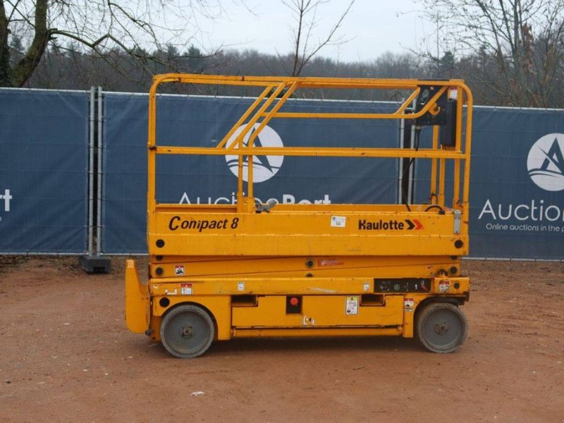 Teleskoparbeitsbühne vrste Haulotte Compact 8, Gebrauchtmaschine v Antwerpen (Slika 1)