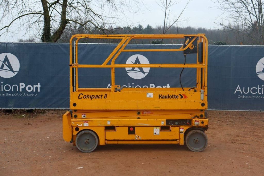 Teleskoparbeitsbühne του τύπου Haulotte Compact 8, Gebrauchtmaschine σε Antwerpen (Φωτογραφία 2)