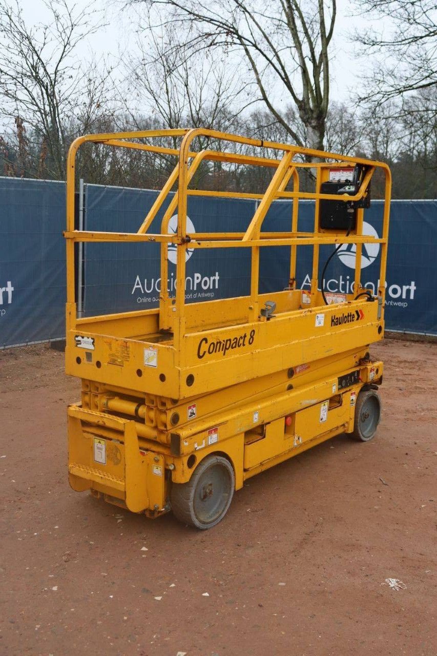 Teleskoparbeitsbühne του τύπου Haulotte Compact 8, Gebrauchtmaschine σε Antwerpen (Φωτογραφία 10)
