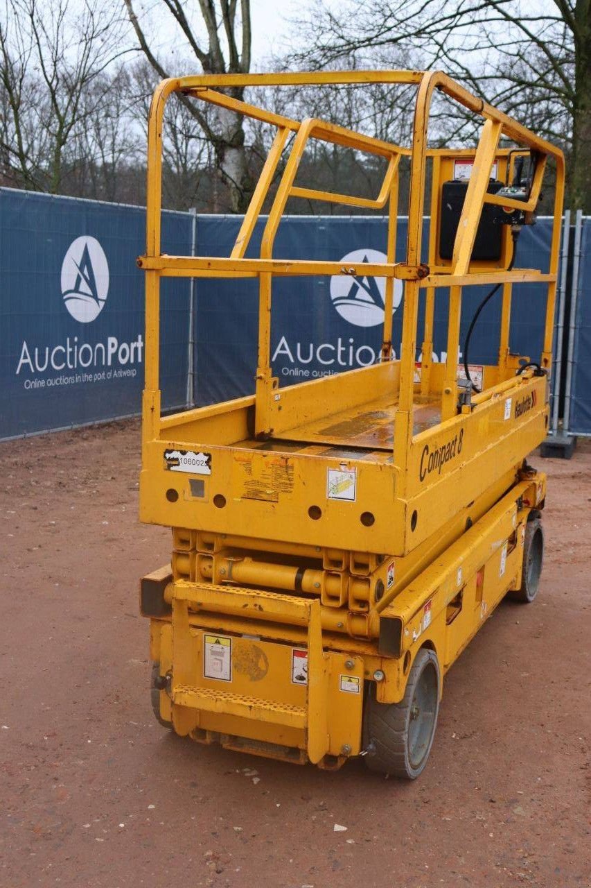 Teleskoparbeitsbühne του τύπου Haulotte Compact 8, Gebrauchtmaschine σε Antwerpen (Φωτογραφία 11)