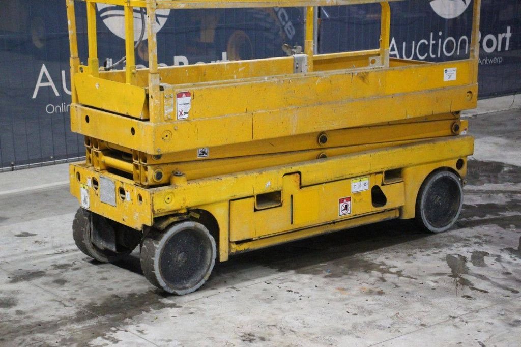 Teleskoparbeitsbühne типа Haulotte Compact 8, Gebrauchtmaschine в Antwerpen (Фотография 10)