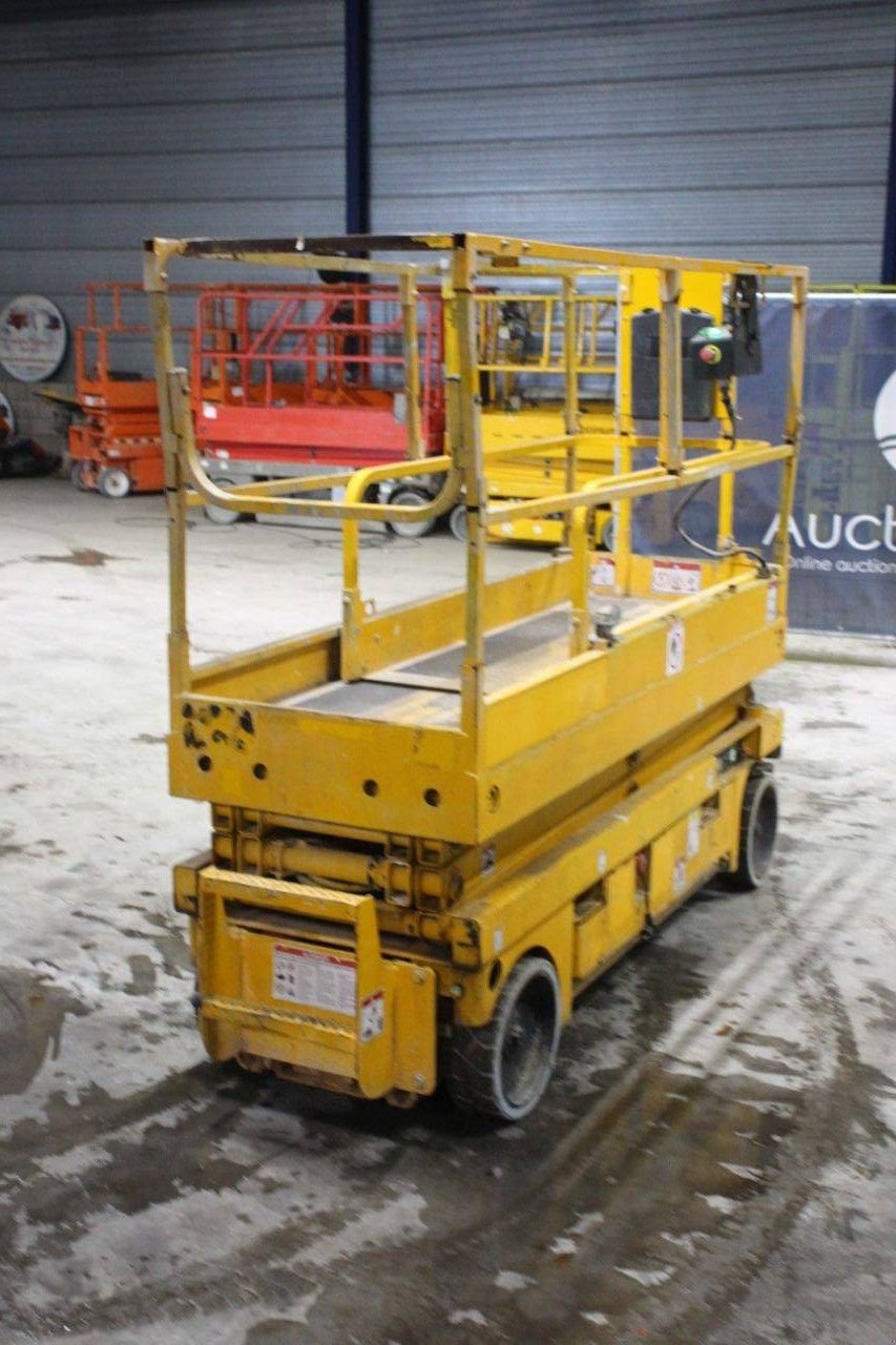 Teleskoparbeitsbühne типа Haulotte Compact 8, Gebrauchtmaschine в Antwerpen (Фотография 5)