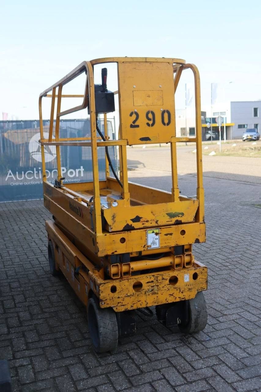 Teleskoparbeitsbühne des Typs Haulotte Compact 8, Gebrauchtmaschine in Antwerpen (Bild 8)