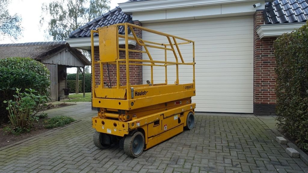 Teleskoparbeitsbühne tip Haulotte Compact 8CU schaarhoogwerker, Gebrauchtmaschine in IJsselmuiden (Poză 3)