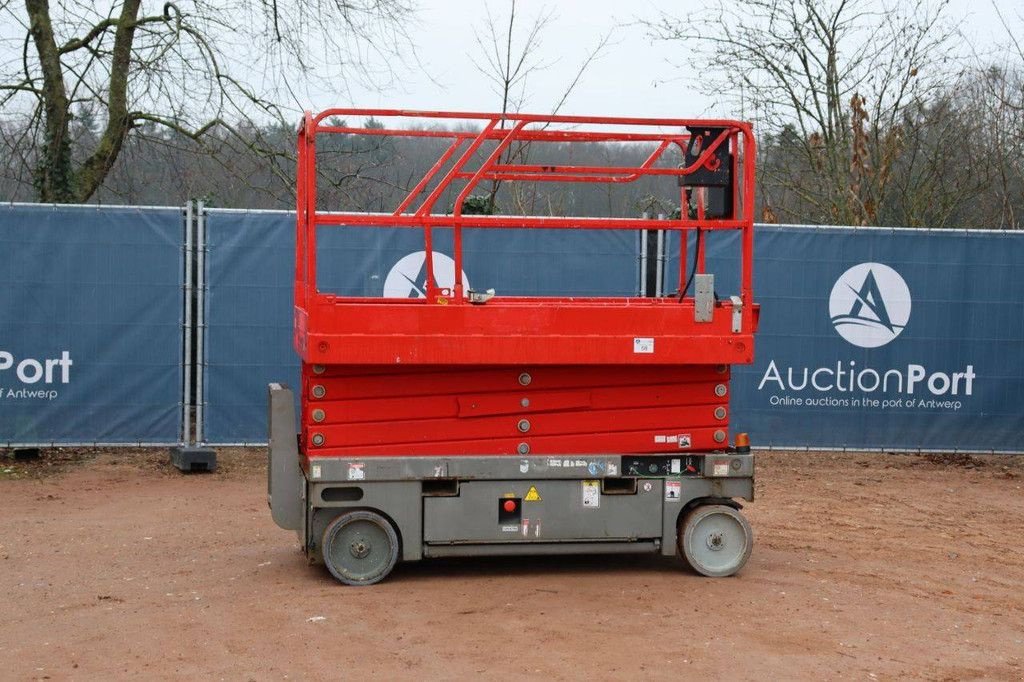 Teleskoparbeitsbühne типа Haulotte Compact, Gebrauchtmaschine в Antwerpen (Фотография 1)