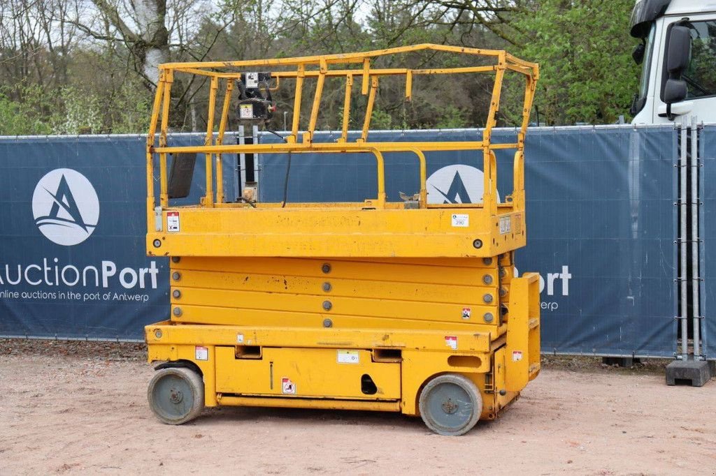 Teleskoparbeitsbühne typu Haulotte COMPACT12, Gebrauchtmaschine w Antwerpen (Zdjęcie 3)