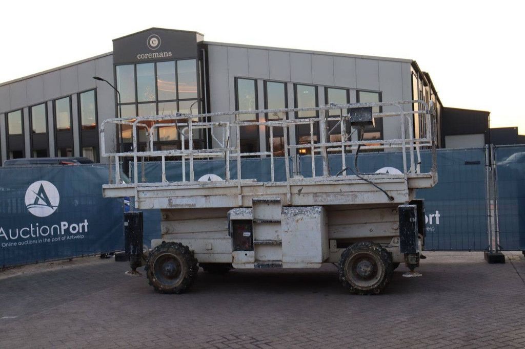 Teleskoparbeitsbühne от тип Haulotte H12SX, Gebrauchtmaschine в Antwerpen (Снимка 3)