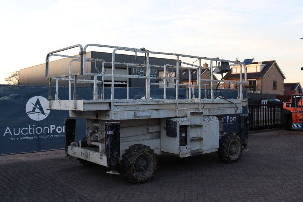 Teleskoparbeitsbühne от тип Haulotte H12SX, Gebrauchtmaschine в Antwerpen (Снимка 10)