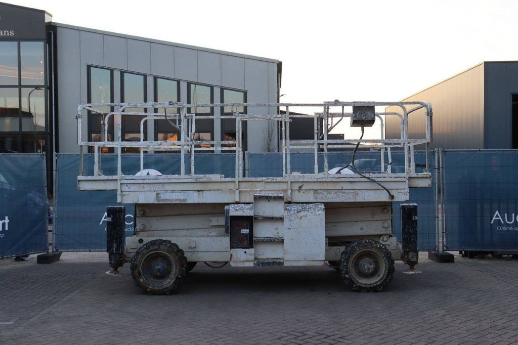 Teleskoparbeitsbühne от тип Haulotte H12SX, Gebrauchtmaschine в Antwerpen (Снимка 2)