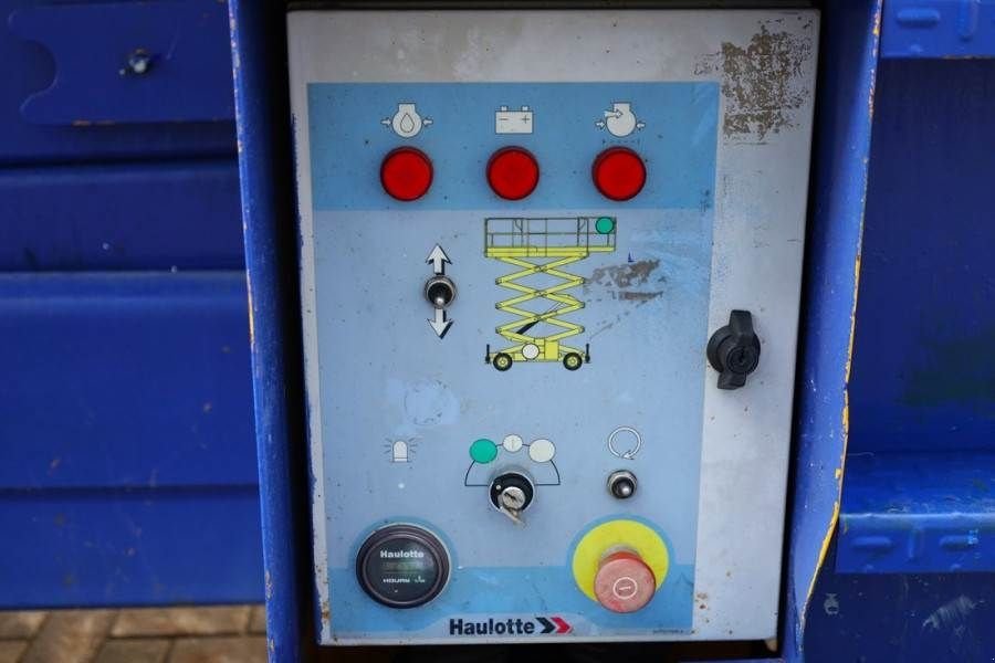 Teleskoparbeitsbühne des Typs Haulotte H15SX Diesel, 4x4 Drive 15 Working Height, 500kg C, Gebrauchtmaschine in Groenlo (Bild 4)