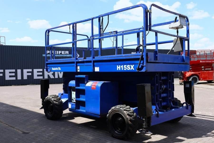 Teleskoparbeitsbühne типа Haulotte H15SX Diesel, 4x4 Drive 15 Working Height, 500kg C, Gebrauchtmaschine в Groenlo (Фотография 9)