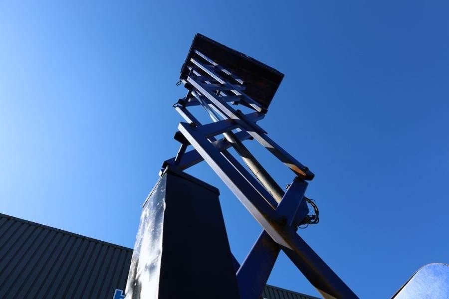 Teleskoparbeitsbühne des Typs Haulotte H15SX Diesel, 4x4 Drive 15 Working Height, 500kg C, Gebrauchtmaschine in Groenlo (Bild 11)