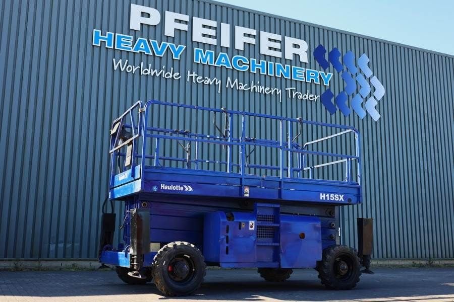 Teleskoparbeitsbühne des Typs Haulotte H15SX Diesel, 4x4 Drive 15 Working Height, 500kg C, Gebrauchtmaschine in Groenlo (Bild 1)