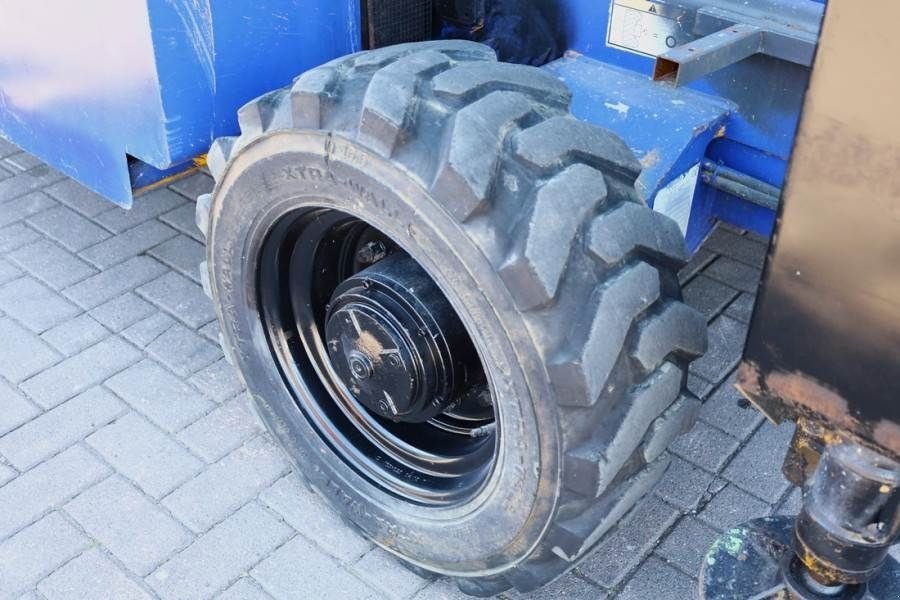 Teleskoparbeitsbühne des Typs Haulotte H15SX Diesel, 4x4 Drive 15 Working Height, 500kg C, Gebrauchtmaschine in Groenlo (Bild 11)