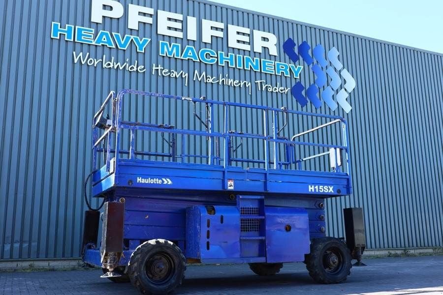 Teleskoparbeitsbühne des Typs Haulotte H15SX Diesel, 4x4 Drive 15 Working Height, 500kg C, Gebrauchtmaschine in Groenlo (Bild 1)