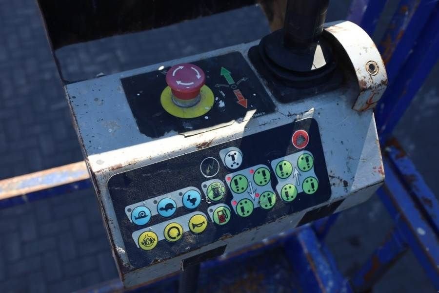 Teleskoparbeitsbühne des Typs Haulotte H15SX Diesel, 4x4 Drive 15 Working Height, 500kg C, Gebrauchtmaschine in Groenlo (Bild 5)