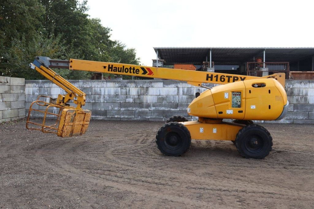 Teleskoparbeitsbühne des Typs Haulotte H16TPX, Gebrauchtmaschine in Antwerpen (Bild 2)