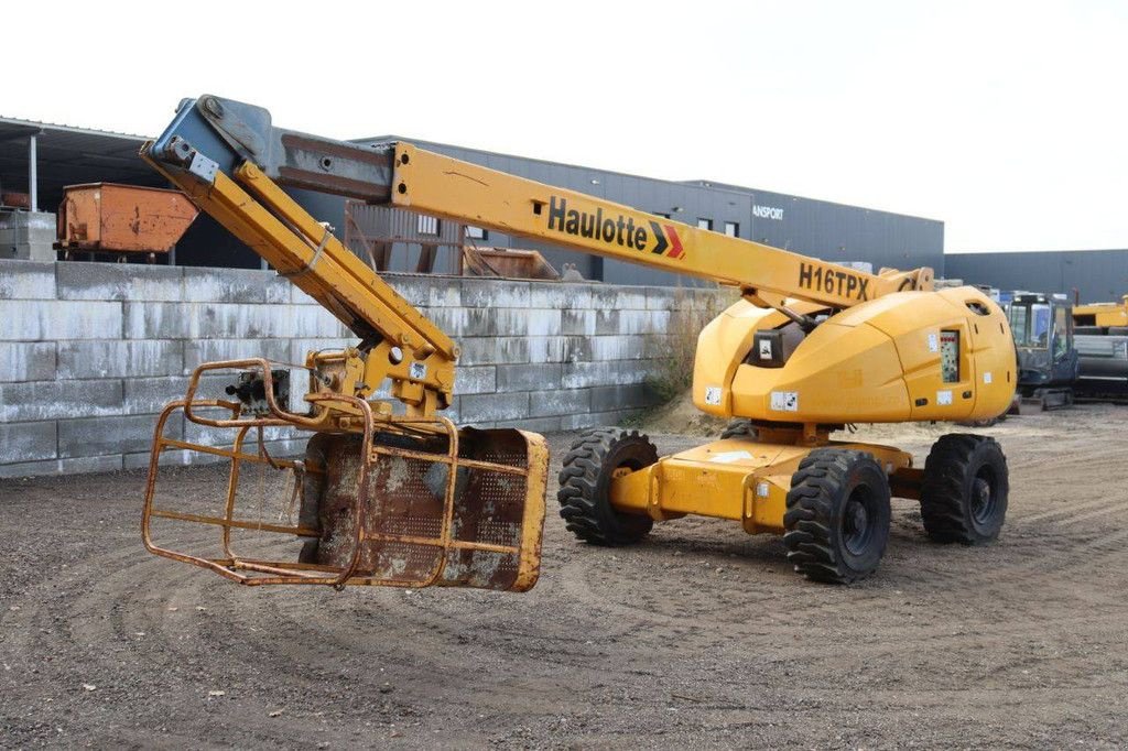 Teleskoparbeitsbühne des Typs Haulotte H16TPX, Gebrauchtmaschine in Antwerpen (Bild 10)