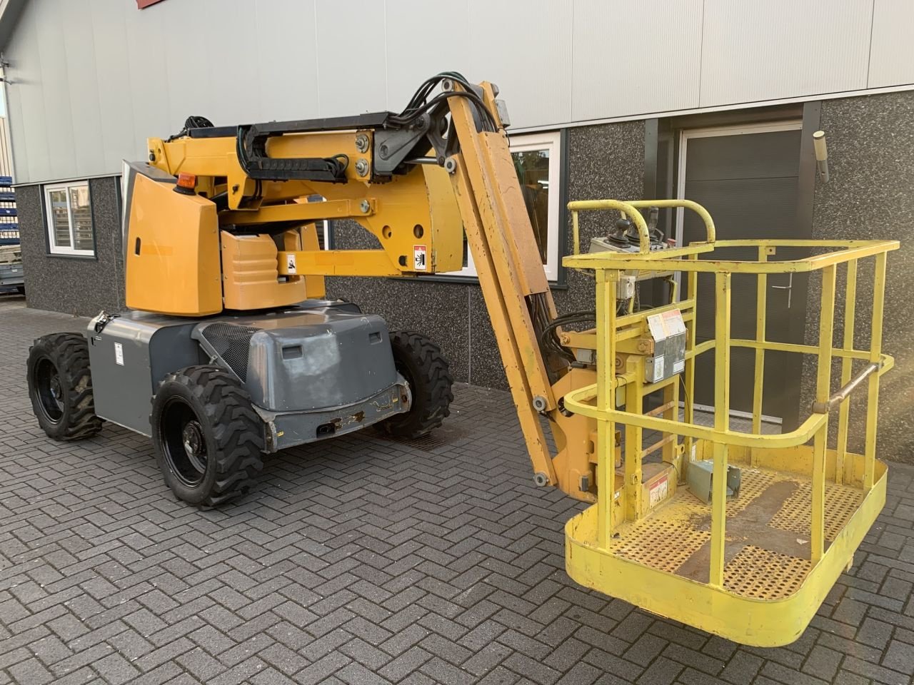 Teleskoparbeitsbühne des Typs Haulotte HA120PX, Gebrauchtmaschine in Vriezenveen (Bild 5)