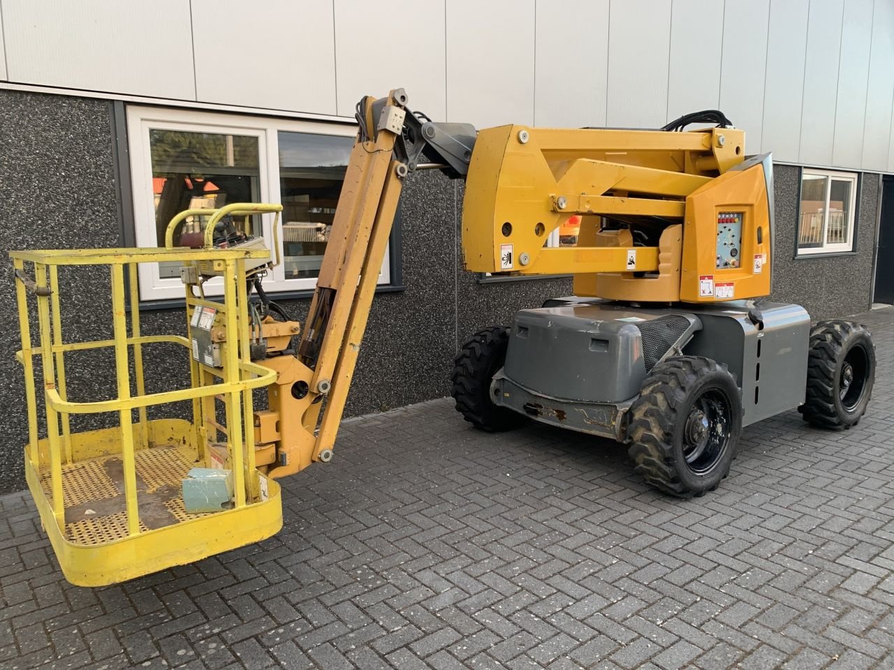 Teleskoparbeitsbühne des Typs Haulotte HA120PX, Gebrauchtmaschine in Vriezenveen (Bild 3)