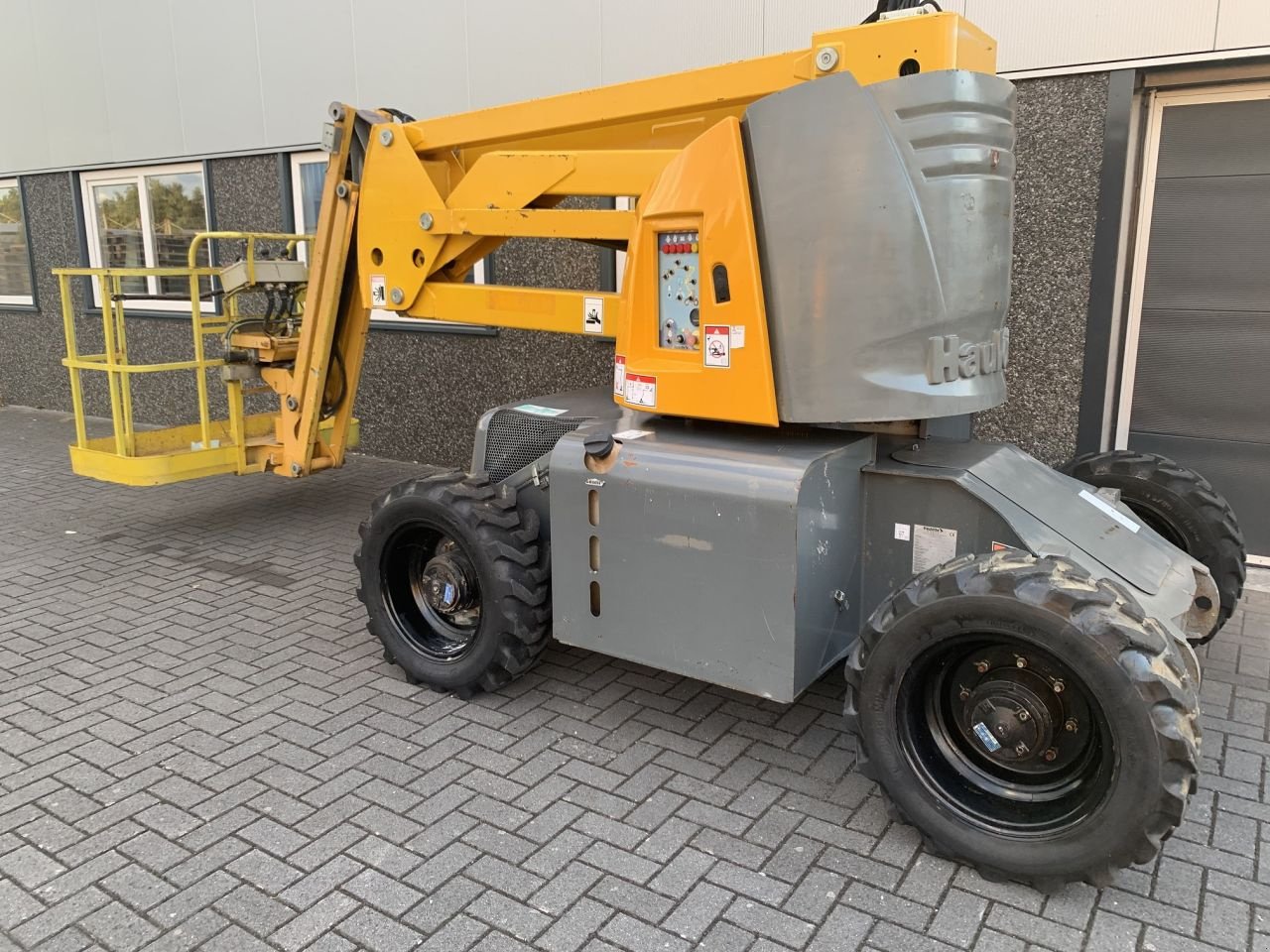 Teleskoparbeitsbühne des Typs Haulotte HA120PX, Gebrauchtmaschine in Vriezenveen (Bild 4)