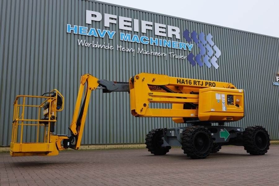 Teleskoparbeitsbühne des Typs Haulotte HA16RTJ Pro Diesel, 4x4x4 Drive, 16 m Working Heig, Gebrauchtmaschine in Groenlo (Bild 1)