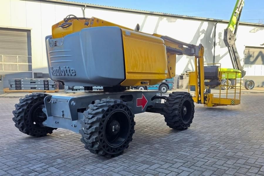 Teleskoparbeitsbühne of the type Haulotte HA16RTJ Pro Diesel, 4x4x4 Drive, 16 m Working Heig, Gebrauchtmaschine in Groenlo (Picture 2)