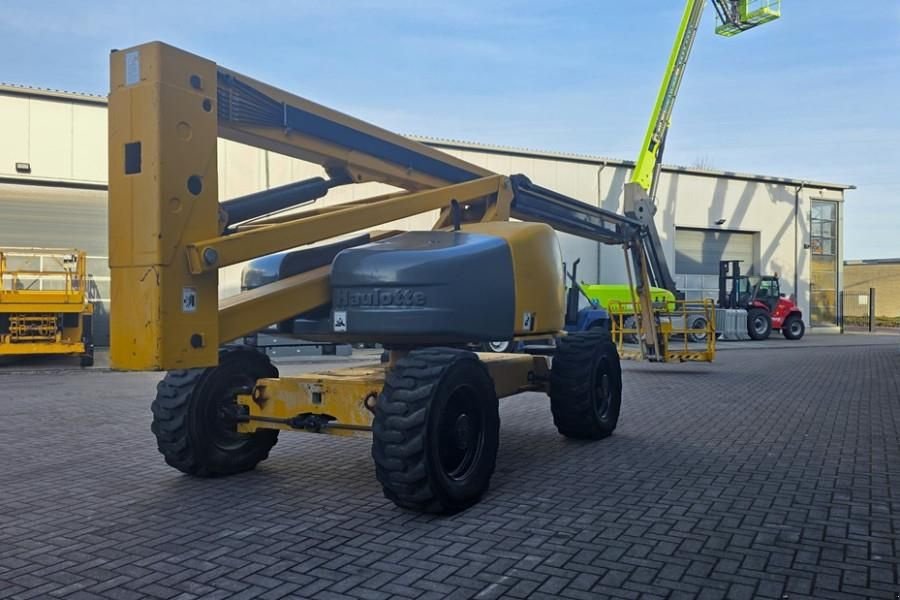 Teleskoparbeitsbühne van het type Haulotte HA260PX Diesel, 4x4x4 Drive, 25.6m Working Height,, Gebrauchtmaschine in Groenlo (Foto 2)