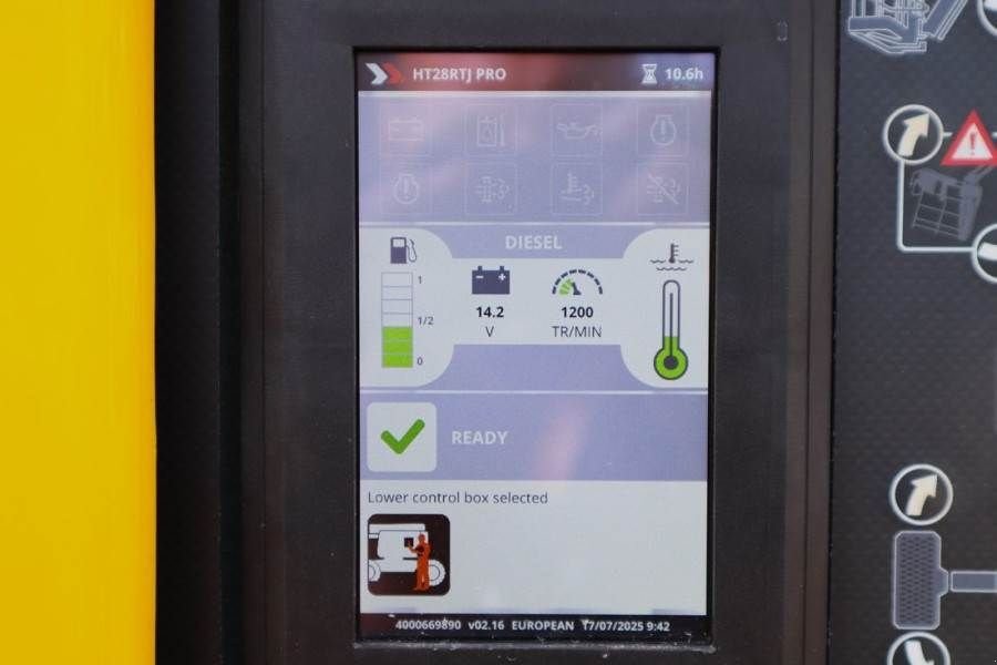 Teleskoparbeitsbühne van het type Haulotte HT28RTJ Pro Guarantee! 4x4x4 Drive, 28 m Working H, Gebrauchtmaschine in Groenlo (Foto 7)