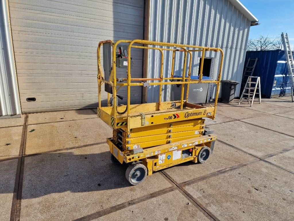 Teleskoparbeitsbühne des Typs Haulotte Optimum 8 elektrische schaarlift schaarhoogwerker, Gebrauchtmaschine in Hooge mierde (Bild 2)