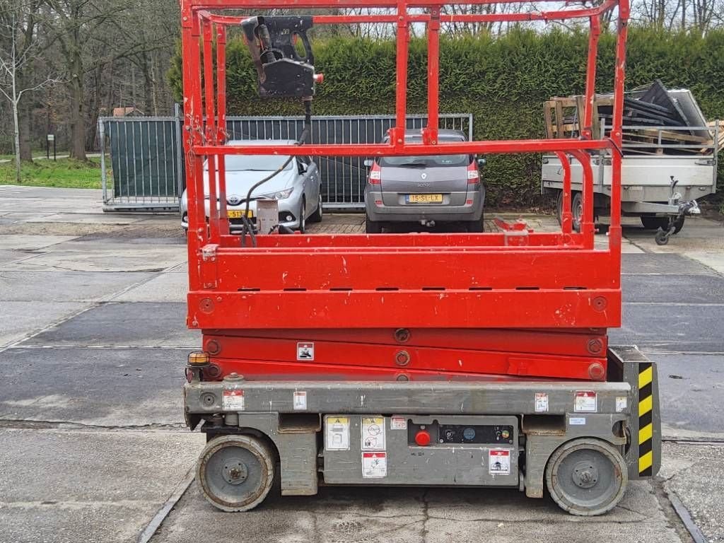Teleskoparbeitsbühne типа Haulotte Optimum 8 schaarlift schaarhoogwerker 8m, Gebrauchtmaschine в Hooge mierde (Фотография 4)