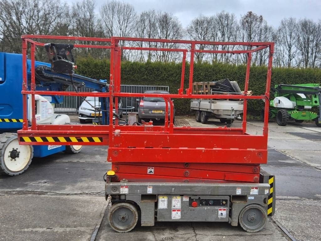 Teleskoparbeitsbühne типа Haulotte Optimum 8 schaarlift schaarhoogwerker 8m, Gebrauchtmaschine в Hooge mierde (Фотография 7)