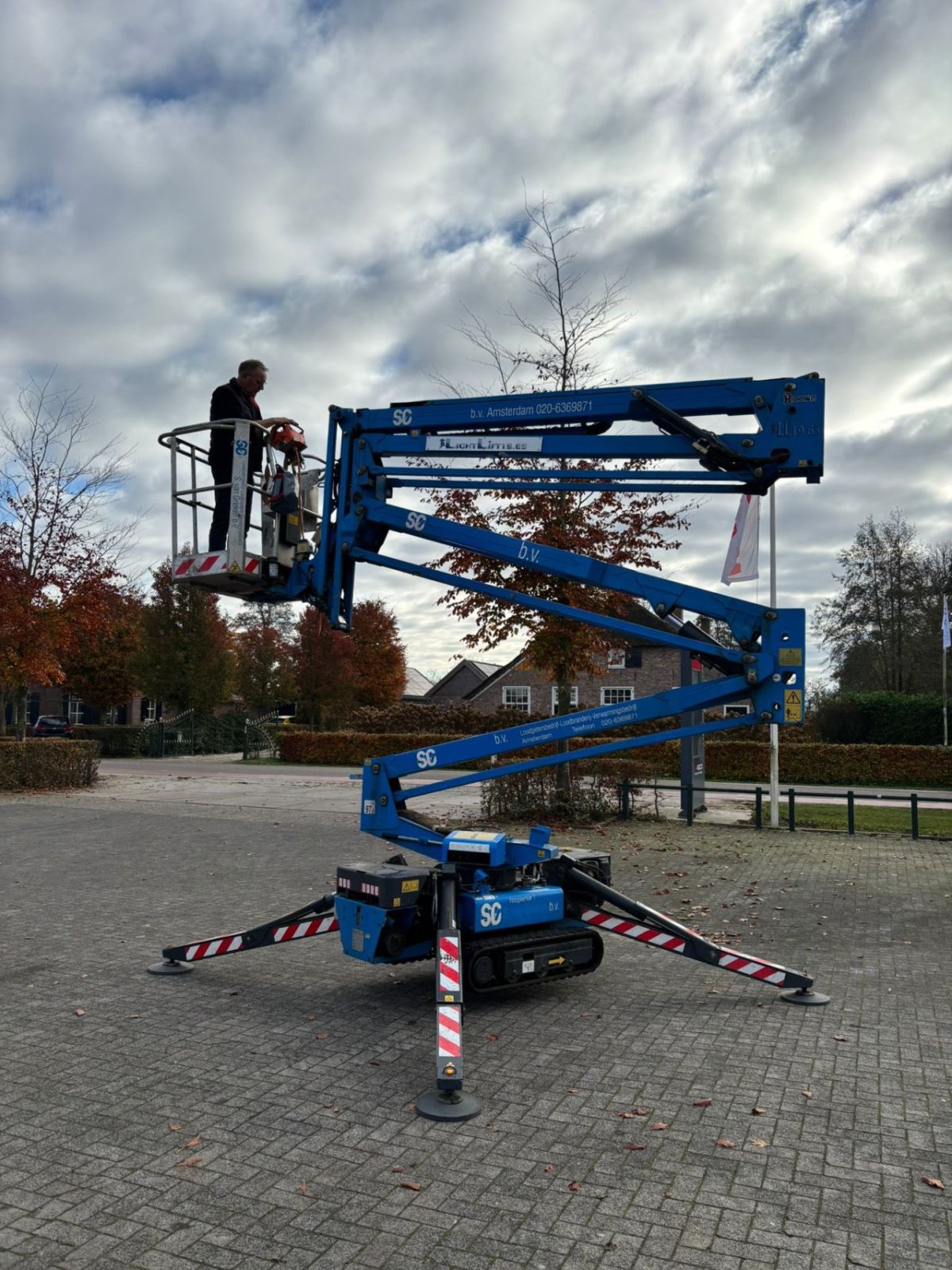 Teleskoparbeitsbühne des Typs Hinowa Licght Lift 1965, Gebrauchtmaschine in Oosterwolde (Bild 8)
