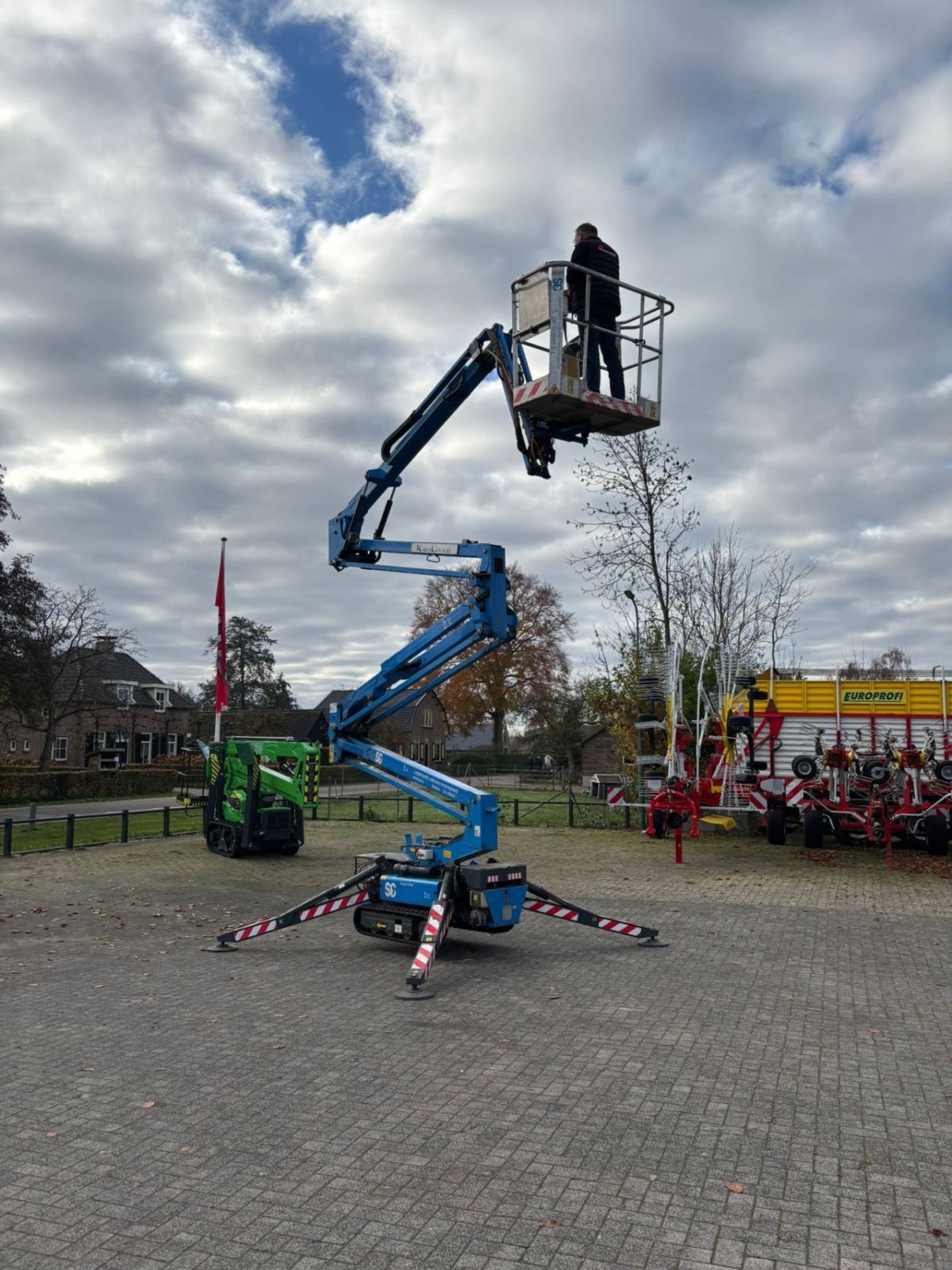 Teleskoparbeitsbühne des Typs Hinowa Licght Lift 1965, Gebrauchtmaschine in Oosterwolde (Bild 1)