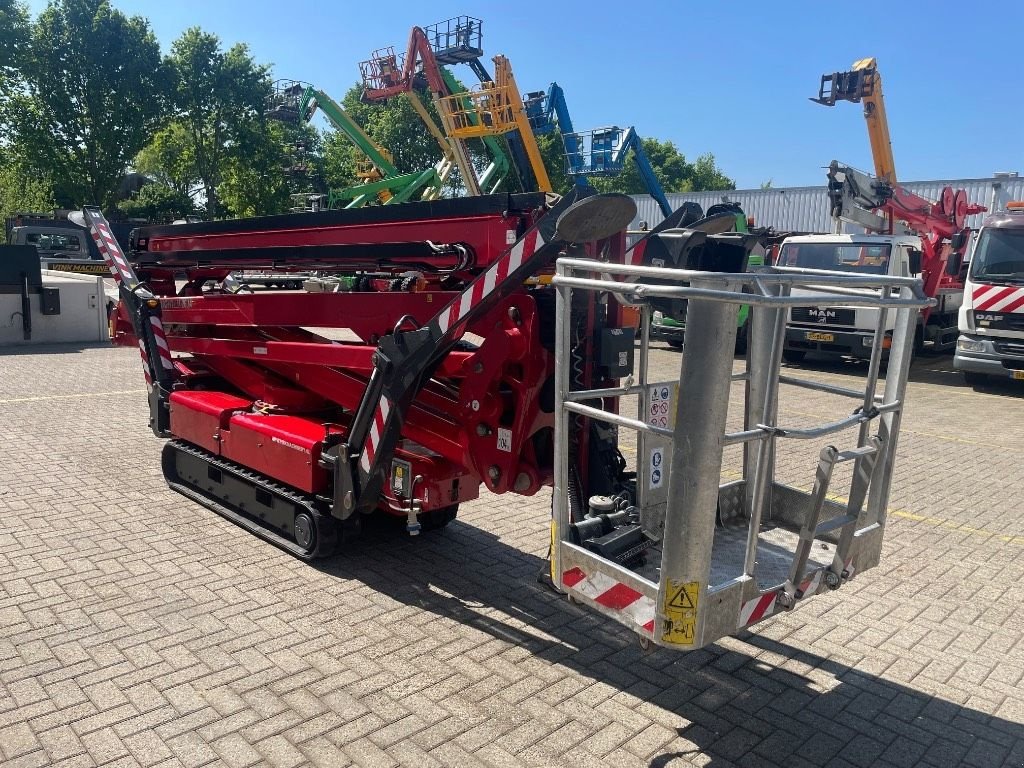 Teleskoparbeitsbühne des Typs Hinowa Lightlift 26.14 III S, Gebrauchtmaschine in WIJCHEN (Bild 4)